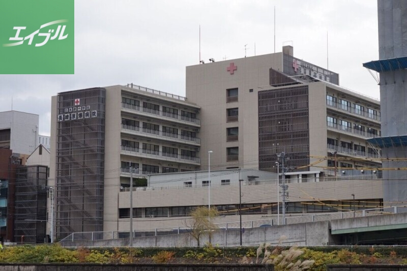 病院　日本赤十字社長崎原爆病院（病院）まで757m