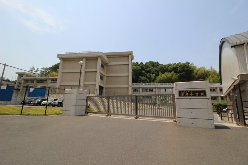 【コーポ湘南の小学校】