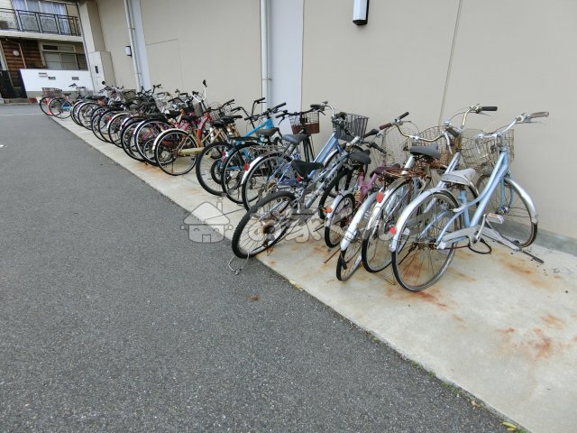 駐車場　駐輪スペース