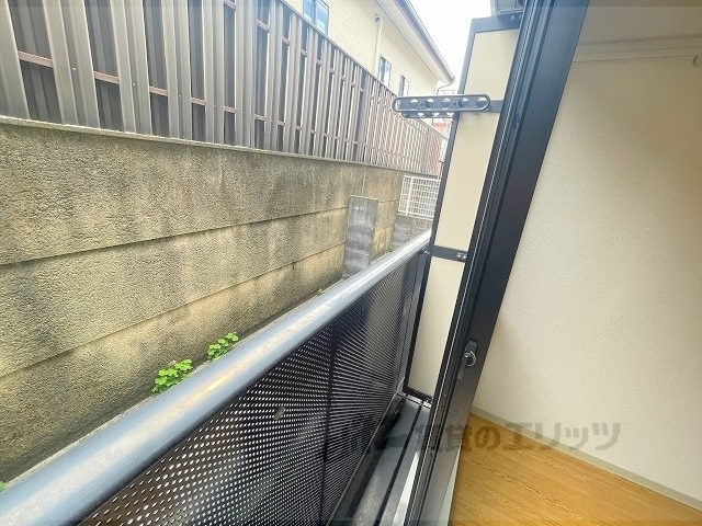 バルコニー　物干し