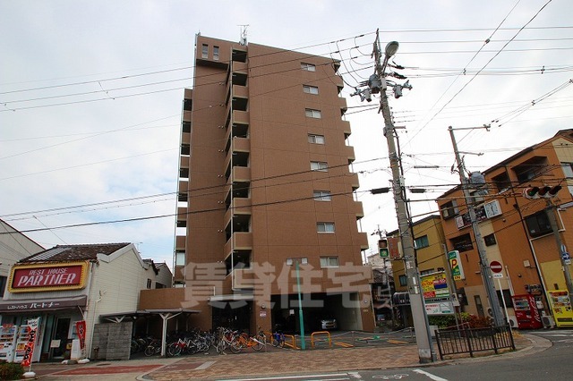 グリーンプラザ城東の建物外観