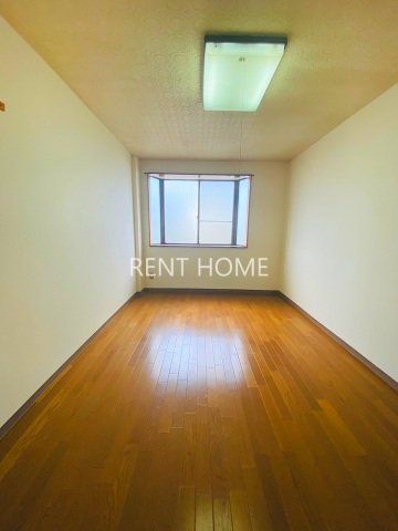 居室・リビング　広々とした洋室です。