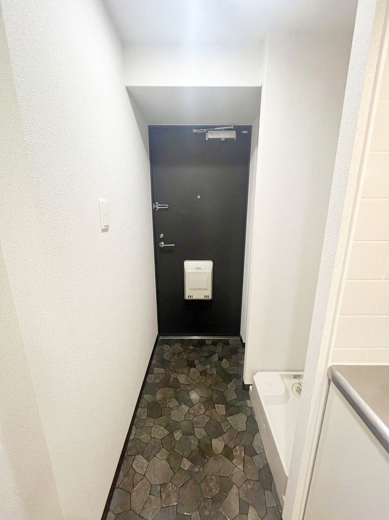 玄関　玄関にシューズボックスがあります。