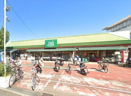 【横浜市保土ケ谷区仏向町のアパートのスーパー】