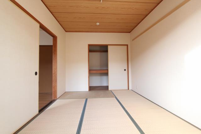 その他部屋・スペース　ゆっくりとくつろげる和室です。