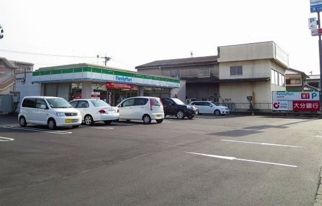 コンビニ　ファミリーマート　大分東浜1丁目（コンビニ）まで343m