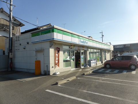 【野本ハイツ駅西のコンビニ】