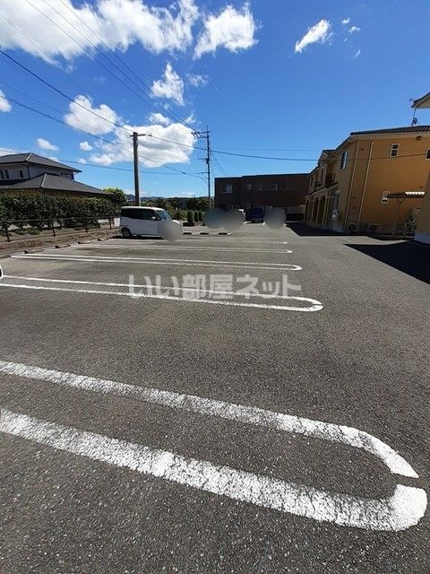 【天草市八幡町のアパートの駐車場】