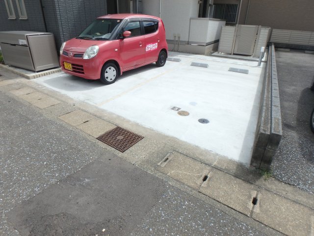 【プラセル寺島の駐車場】