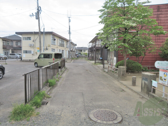 【仙台市宮城野区清水沼のアパートの駐車場】