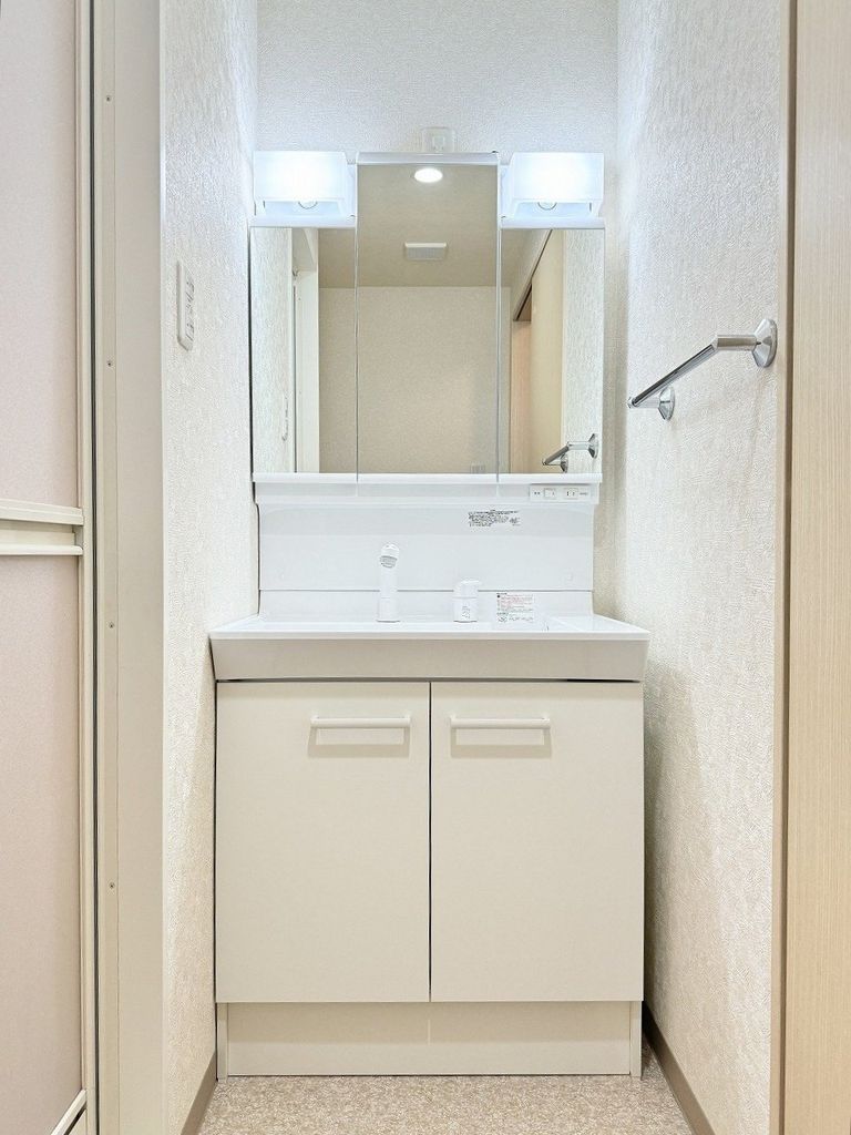 洗面設備　洗面室