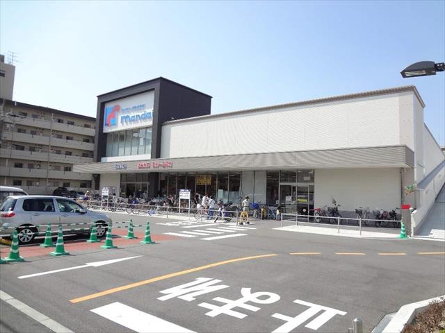 スーパー　（株）万代／森河内店（スーパー）まで384m