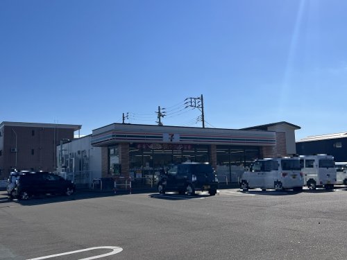 コンビニ　セブンイレブン 上越飯店（コンビニ）まで202m