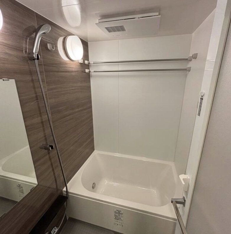 バス・シャワールーム　バス