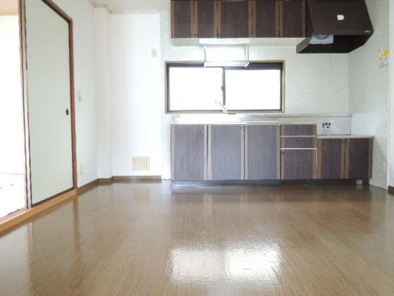 居室・リビング　※別号室のお写真です