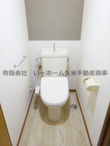 トイレ　トイレもきれいです