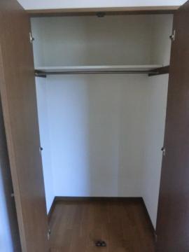 アンプルール茨木　収納　クローゼット