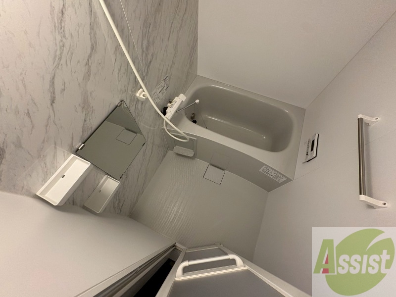 バス・シャワールーム　お風呂になります。一日の疲れを癒してくださいね。