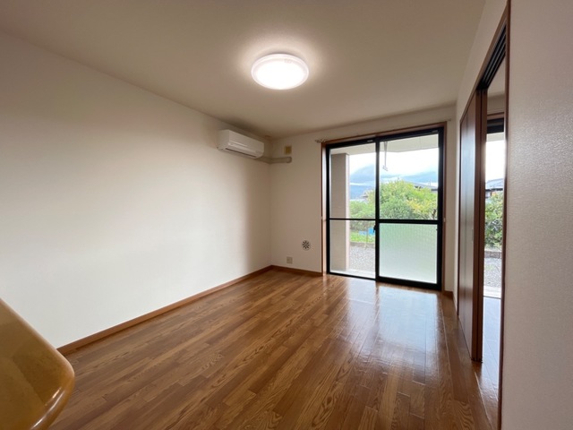 居室・リビング　同仕様