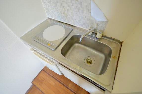 キッチン　単身用のカワイイミニキッチンです。