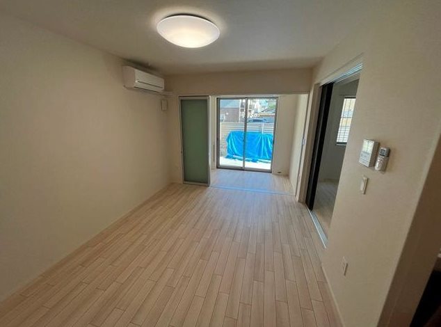 居室・リビング　リビング類似物件参考写真