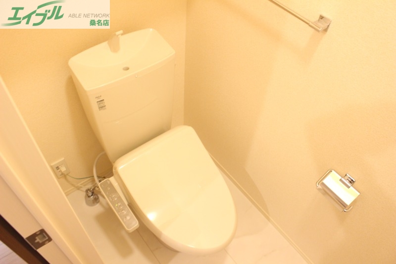 トイレ　同物件別部屋のお写真です。