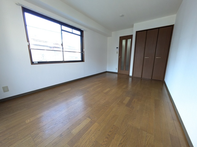 居室・リビング　広々としたリビングです。