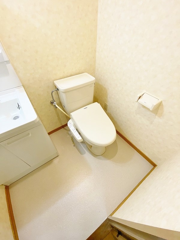 トイレ　★温水洗浄便座★