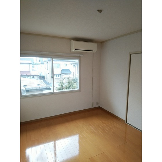 居室・リビング　エアコン付き