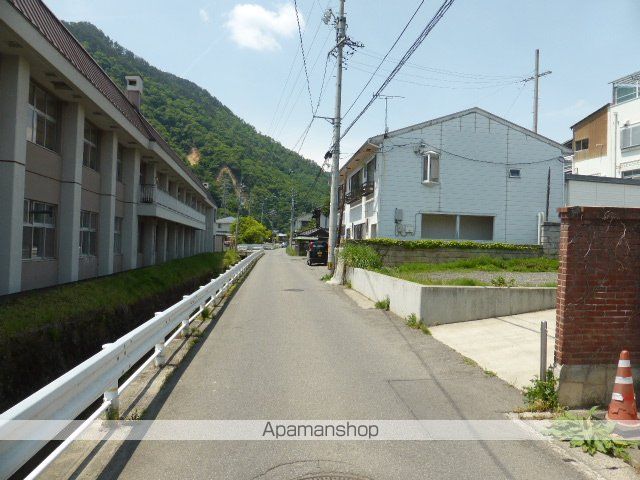 コンビニ　セブンイレブン（コンビニ）まで189m