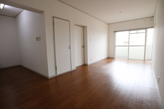 居室・リビング　リビング14帖