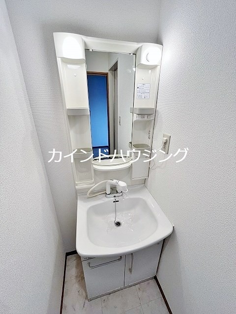 洗面設備　独立洗面台