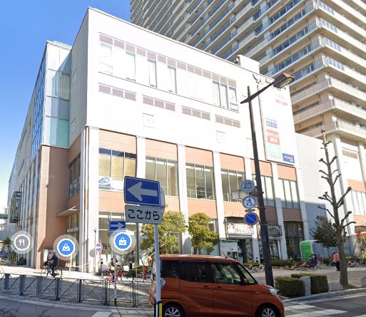 ショッピングセンター　越谷ツインシティAシティ（ショッピングセンター）まで375m