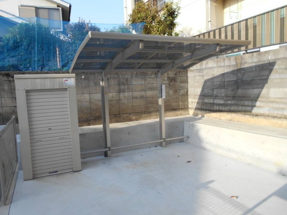 駐車場　駐輪場