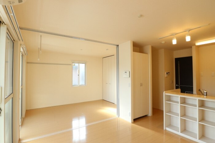 居室・リビング　リビング