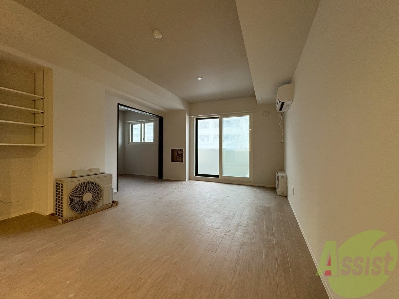 居室・リビング　広々としたリビングですね。使い勝手がよさそうですね！