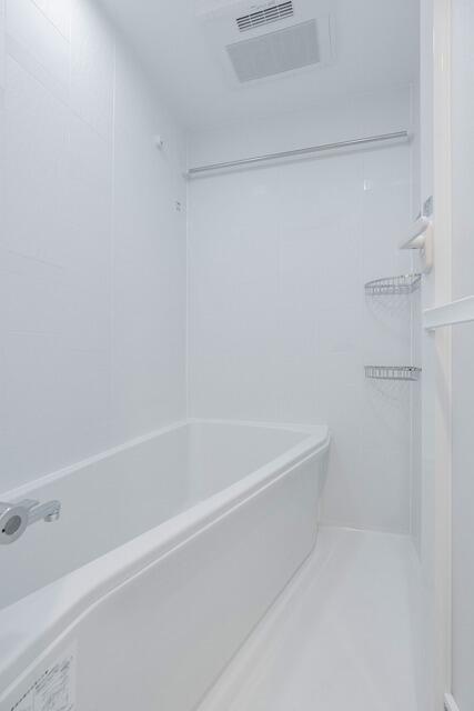 バス・シャワールーム　F タイプ2025年12月撮影