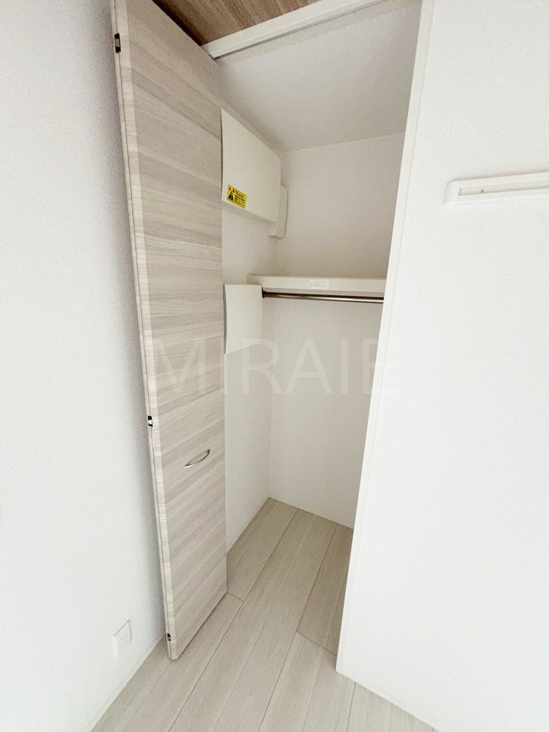 収納　施工中のため参考写真です。