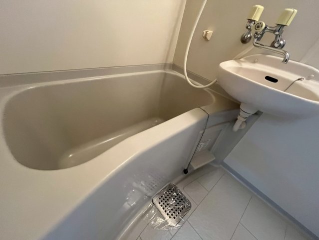 バス・シャワールーム　詳細は、RISUMO江坂本店までお問合せください♪