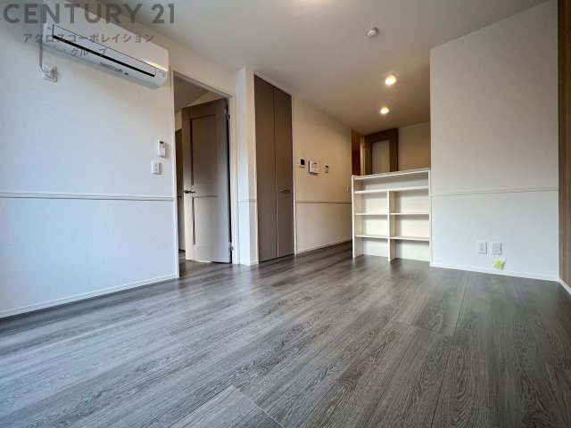 居室・リビング　エアコン２台付き☆