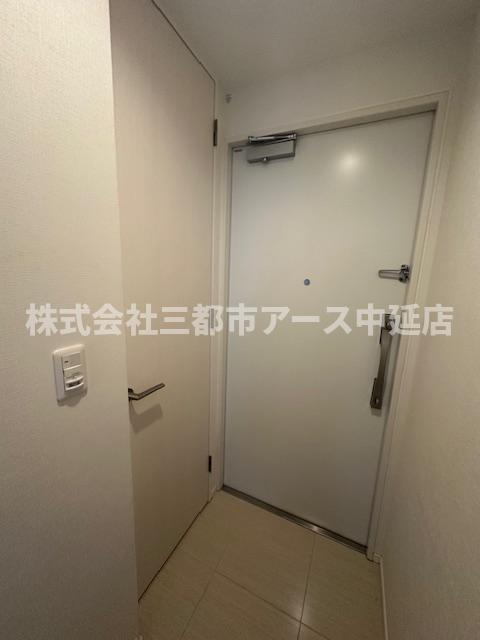 玄関　クレストコート旗の台　は三都市アース中延店へお任せください！