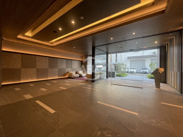 ロビー　スプランディッド新大阪VII　ロビー