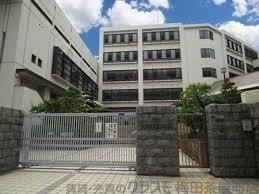 中学校　大阪市立東中学校（中学校）まで595m