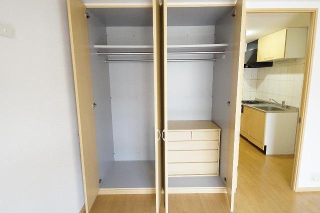 収納　クローゼット