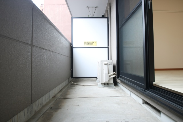 バルコニー　※別室の参考写真の為、現況優先です。