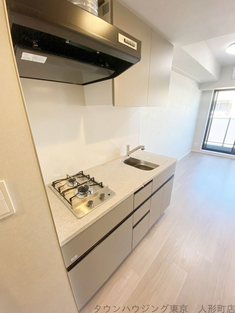 キッチン　エントランス