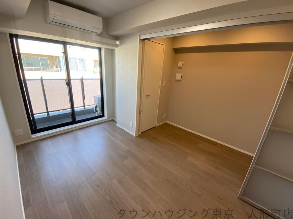 居室・リビング　収納