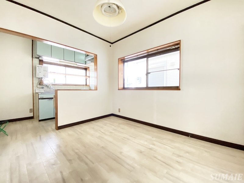 居室・リビング　5帖のダイニングです☆