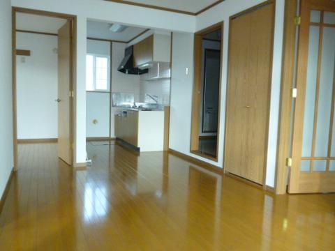 居室・リビング　室内