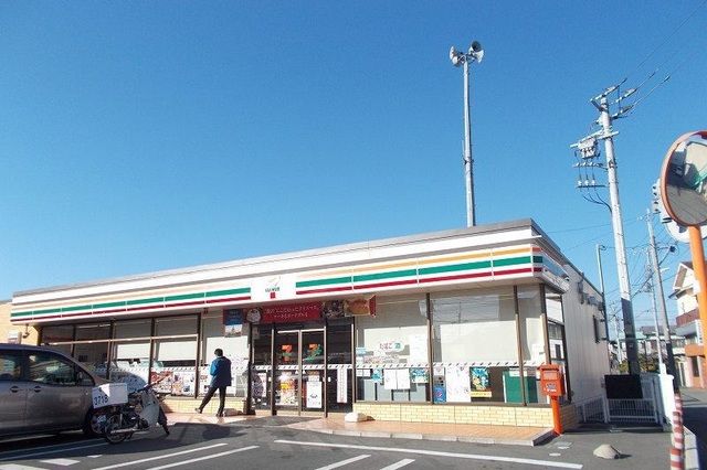 コンビニ　セブンイレブン三島大場駅前店（コンビニ）まで1000m